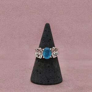 Sterling Silver Blue Topaz Oval-Cut Openwork Scroll Shoulders Ring Size 6
